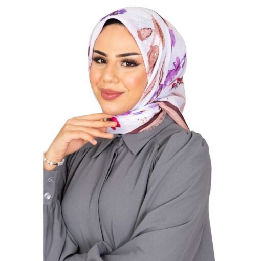Quadratischer Hijab 18