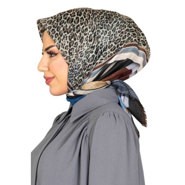 Square Hijab 23