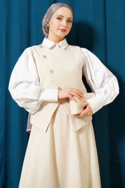 Alternative view of Cross-Button Vest Skirt Set Beige