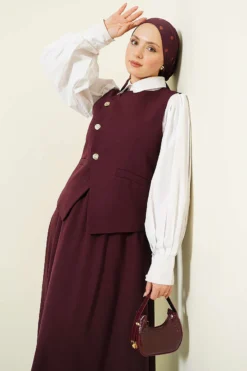 Alternative view of Cross-Button Vest Skirt Set