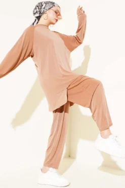 Asymmetric Cut Sandy Tunic Set Camel