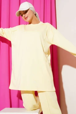 Alternative view of Basic Pocket Two-Piece Set Yellow