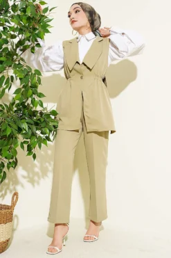 Alternative view of Belted Vest Two-Piece Set