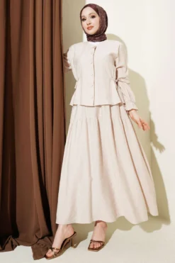 Alternative view of Belted Skirt Set Beige