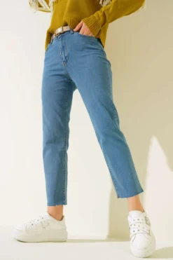Alternative view of Tapered Ripped Jeans Blue