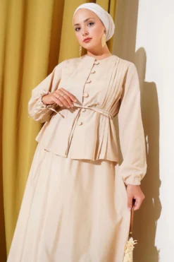 Alternative view of Buttoned Twin Skirt Set Beige