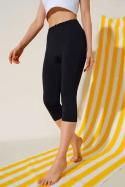 Leggings Capri Mayo neri