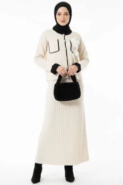 Alternative view of Pocket Top Rose Embroidered Skirted Two-Piece Set Beige
