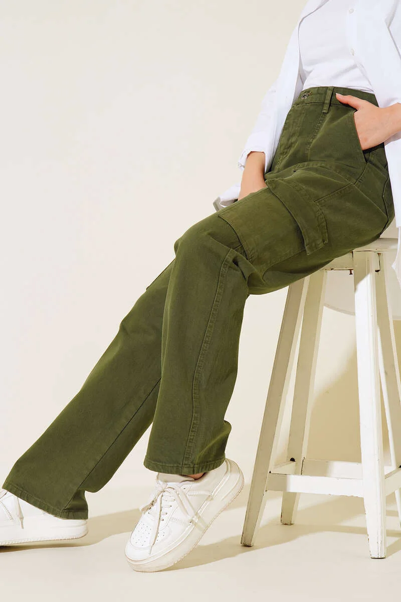 Cargo Pants with Pockets - immagine 2
