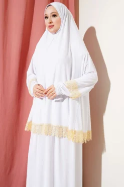 Alternative view of Lace Prayer Set Ecru
