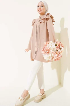 Alternative view of Ruffled Shirt Beige
