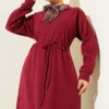 Dress with Scarf Tie Detail Burgundy بالجملة dress view 2 - Hicabistan مصنع تركيا