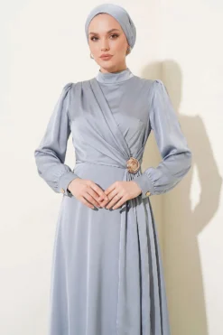 Rose Buckle Satin Evening Dress Grey en gros dress view 2 - Hicabistan usine Turquie
