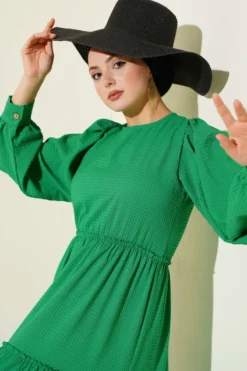 Alternative view of Ruffle Tiered Dress Green