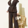 Vest with Brooch Two-Piece Set Brown al por mayor clothing set view 2 - Hicabistan fábrica Turquía