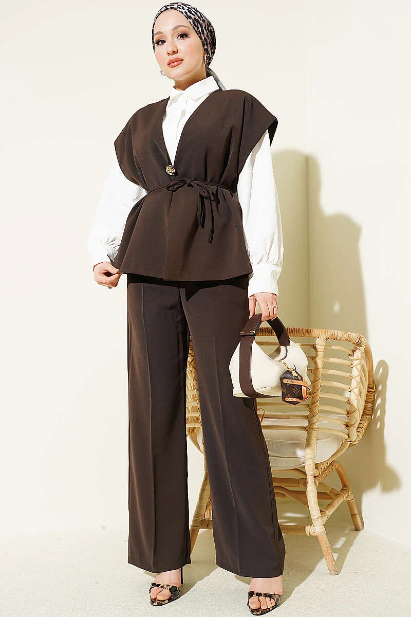 Vest with Brooch Two-Piece Set Brown al por mayor clothing set view 2 - Hicabistan fábrica Turquía