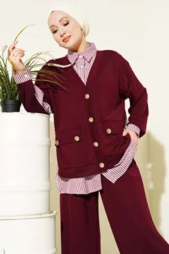 Alternative view of Gold Buttoned Layered Loose Two-Piece Set Burgundy