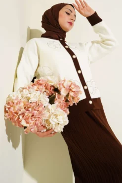 Floral Patterned Skirted Knit Two-Piece Set Brown
