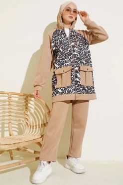 Alternative view of Hooded Pocket Leopard Print Scuba Two-Piece Set