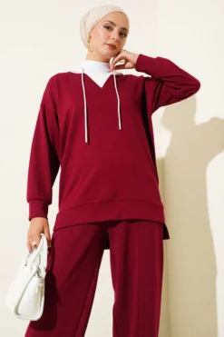 Alternative view of Hooded Two-Piece Set Burgundy