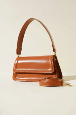 Magnetic Clutch Bag Tan