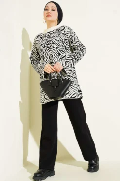 Vista alternativa de Mixed Pattern Knit Tunic Ecru