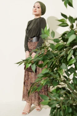 KHAKI