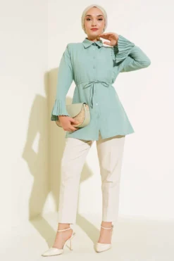 Alternative view of Wrist Pleated Shirt Mint
