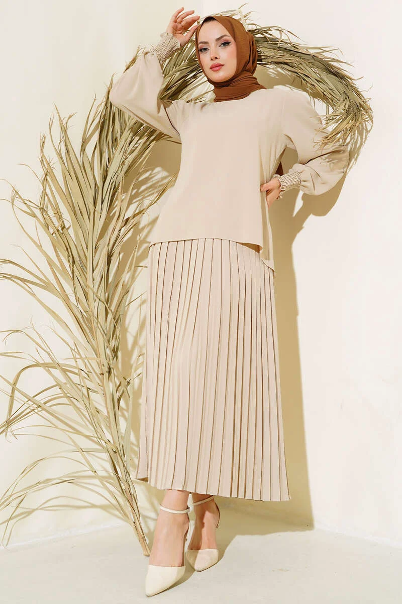Stone-Embellished Crepe Set Beige