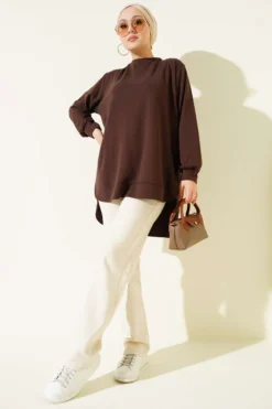 Alternative view of Loyşa Oval Cut Oversize Tunic Brown