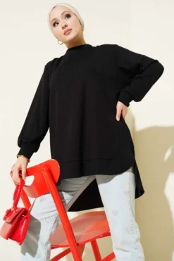 Alternative view of Loyşa Oval Cut Oversize Tunic Black