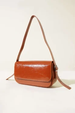 Magnetic Leather Bag Tan