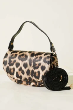 Magnetic Oval Handbag Leopard