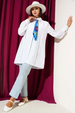 Alternative view of Tunic with Front Pleats and Tie Belt White