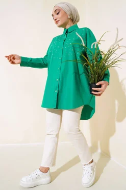 Alternative view of Long Shirt with Stone Detail Green