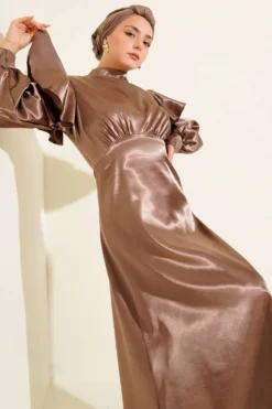 Shoulder Ruffled Satin Evening Dress Brown en gros dress - Hicabistan usine Turquie