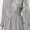 Shoulder Floral Embroidered Button Dress Grey al por mayor dress view 4 - Hicabistan fábrica Turquía