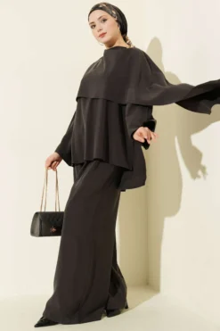 Shoulder Cape Detailed Modal Two-Piece Set Black