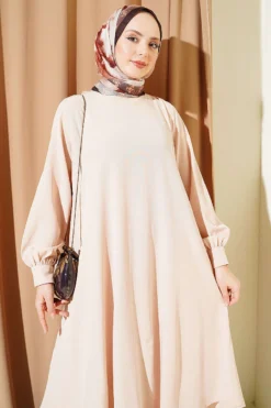 Alternative view of Oval Cut Long Tunic Two-Piece Set Beige
