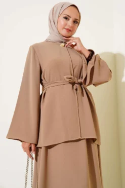 Single Button Belted Dabil Two-Piece Set بالجملة clothing set view 2 - Hicabistan مصنع تركيا