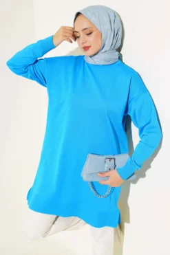 Basic Knit Tunic with Slit Blue