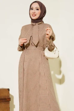 Alternative view of Collared Checked Skirt Set Beige