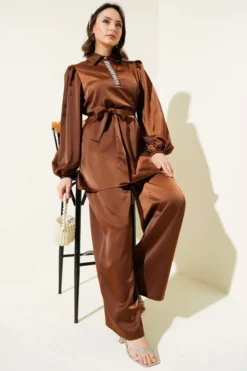 Alternative view of Beaded Collar Satin Two-Piece Set Brown
