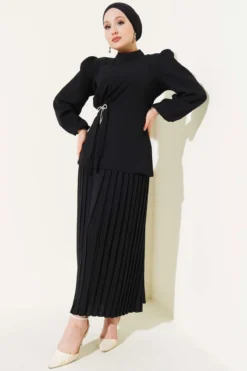 Side Gathered Pleated Skirt Two-Piece Set Black