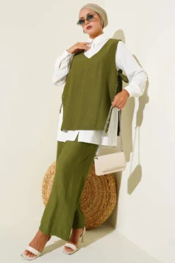 Alternative view of Three-Piece Set with Ties on the Sides Khaki