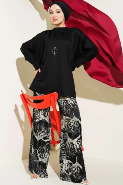 Batwing Basic Tunic Black