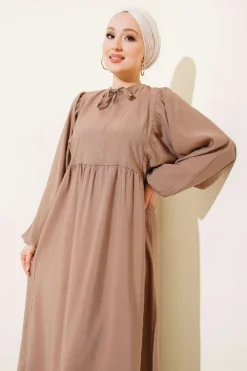 منظر بديل لـ Bat Sleeve Collar Drawstring Modal Dress Latte