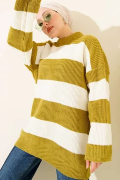 Horizontal Thick Striped Knit Tunic