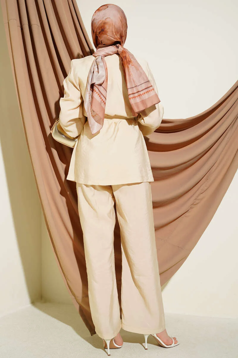 Cross Buttoned Belted Modal Two-Piece Set Beige en gros clothing set view 3 - Hicabistan usine Turquie