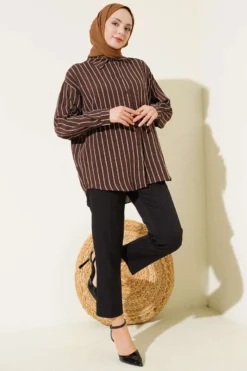 Alternative view of Back Double Pleated Striped Shirt Brown